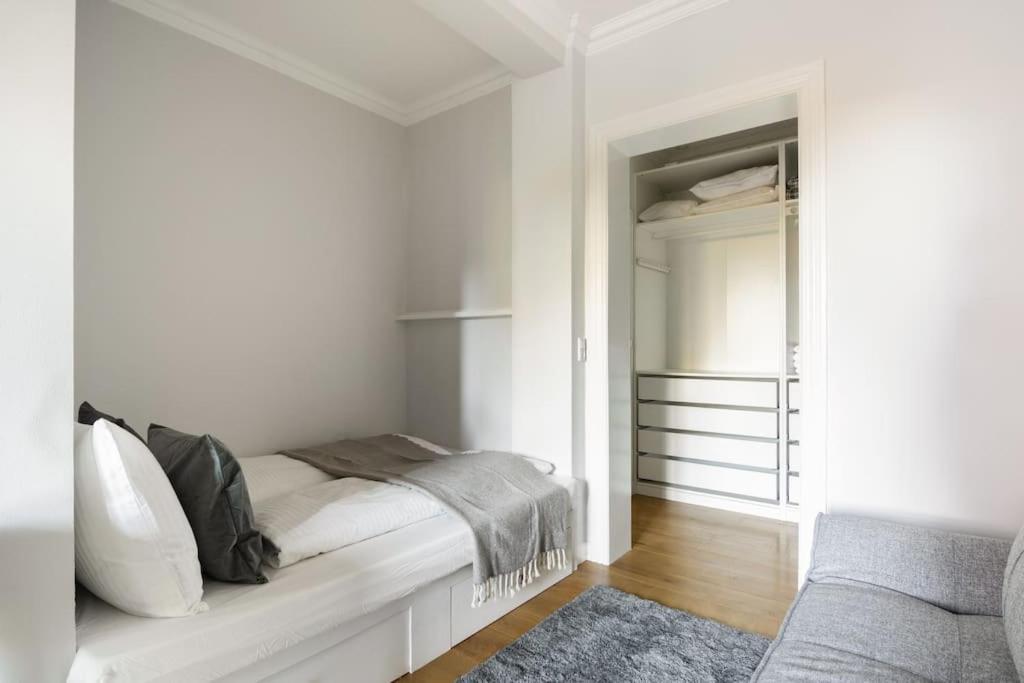 Cozy Apartment In Christianshavn W Two Balconies. Kopenhagen Bagian luar foto